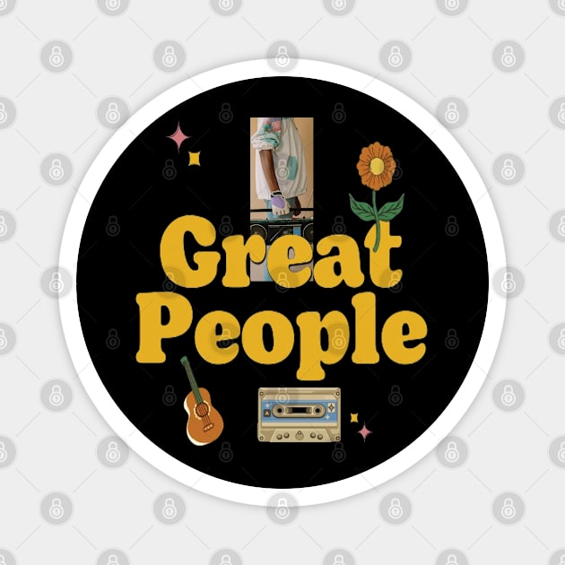 Retro groovy,  Great people. Magnet by TeeText